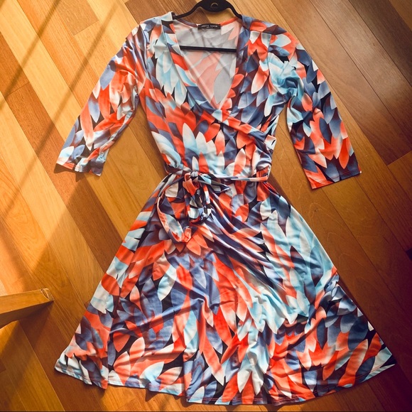 Janette Fashion Dresses & Skirts - Bright Feather Print Faux-Wrap Dress, Med-Large